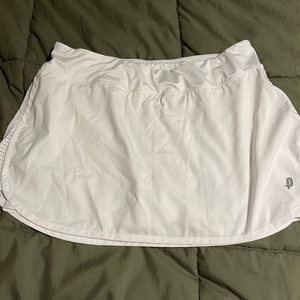 PENN Women Large White active wear‎  Tennis skort very lightweight quick dry